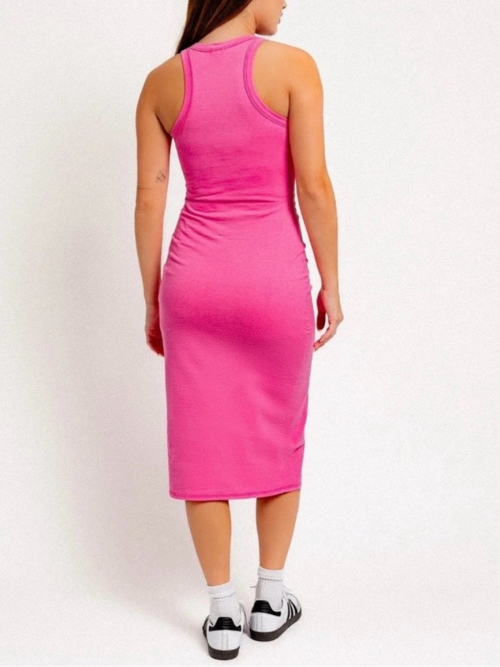 Le Lis Bubblegum Pink Sleeveless Crew Neck Bodycon Midi Dress - Picture 5 of 7